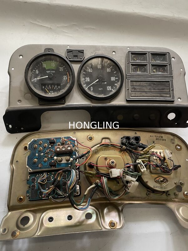 Mitsubishi Instrument panel assembly in the cab MC852720 MC841201 MC881076
