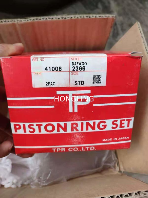 Daewoo D2366 De12t TP Piston Rings 41006 65.02503-8237